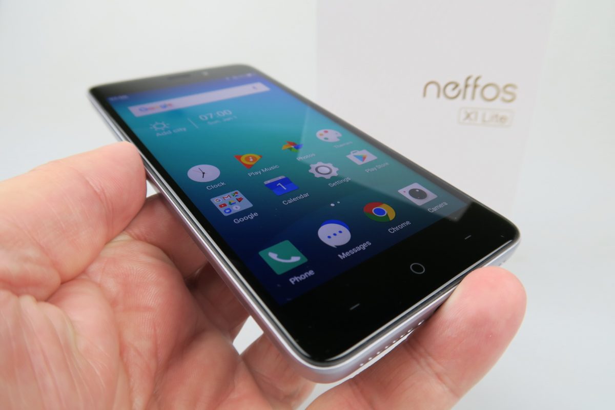 TP Link Neffos X1 Lite Unboxing Small Newcomer Feels Comfy Grippy