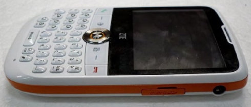 ZTE-X990-QWERTY-3