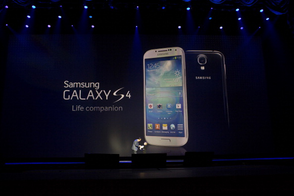 Samsung Debuts The New Galaxy S IV