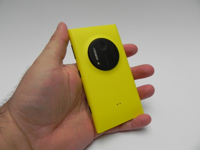 Nokia-Lumia-1020-review-gsmdome-com_09