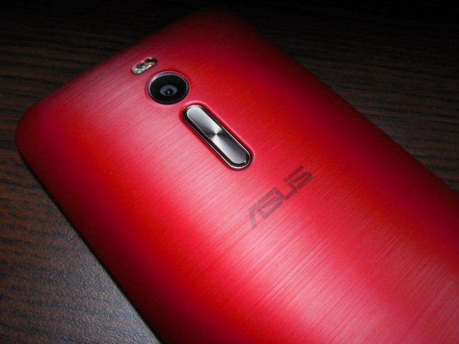 Asus-Zenfone-2_097