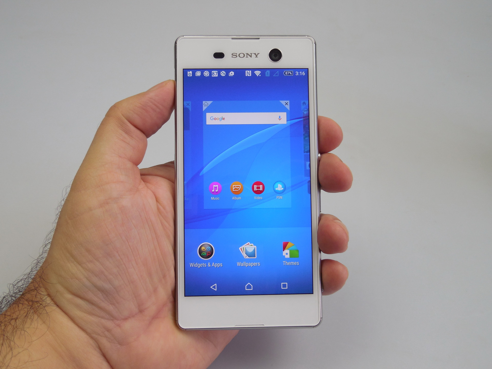 mager Dapperheid Botsing Sony Xperia M5 Dual Review: New Fangled Cameraphone They Said... Still  Good, But Not THAT Good (Video) | GSMDome.com