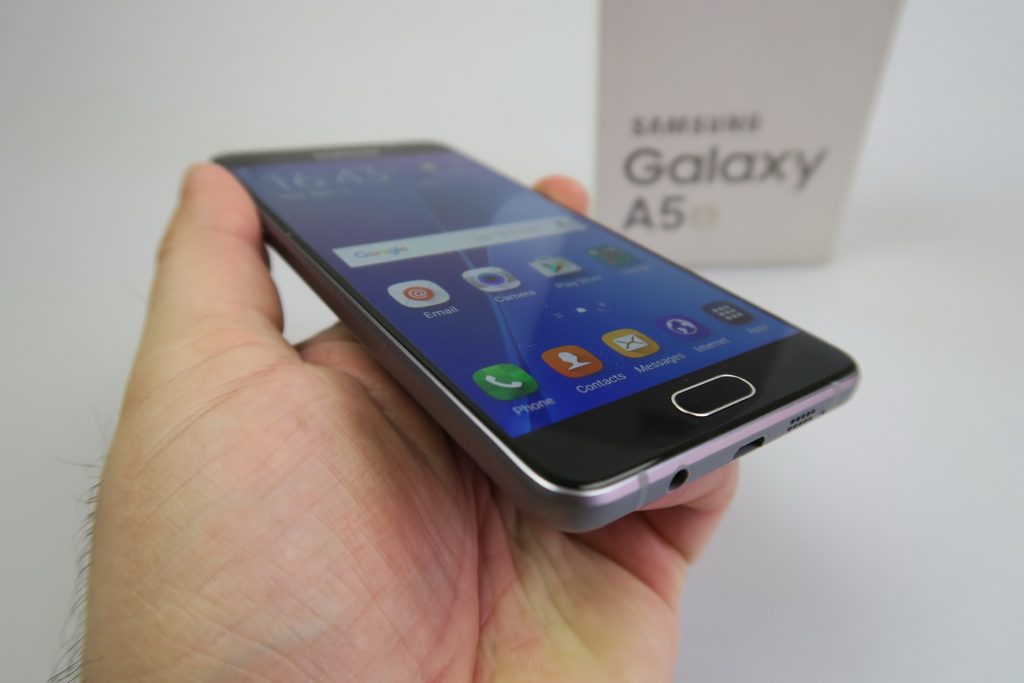 samsung galaxy a5 year