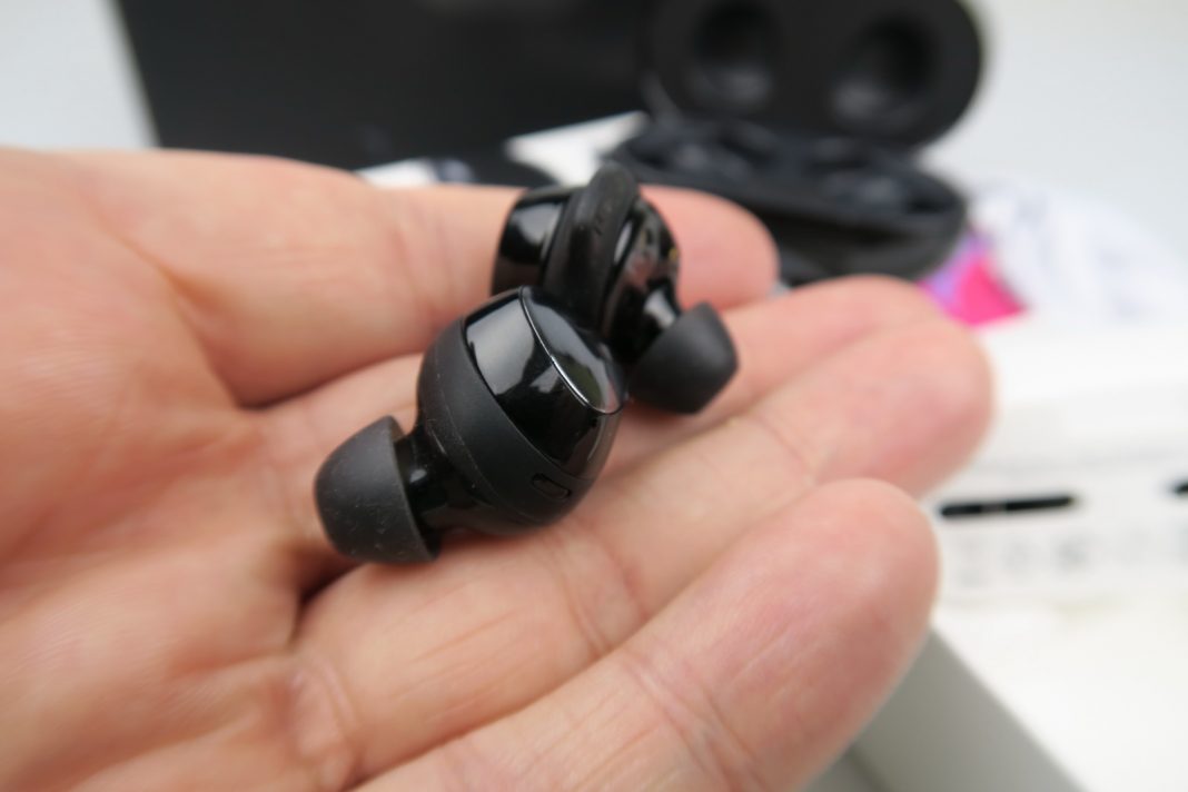 galaxy s20  galaxy buds